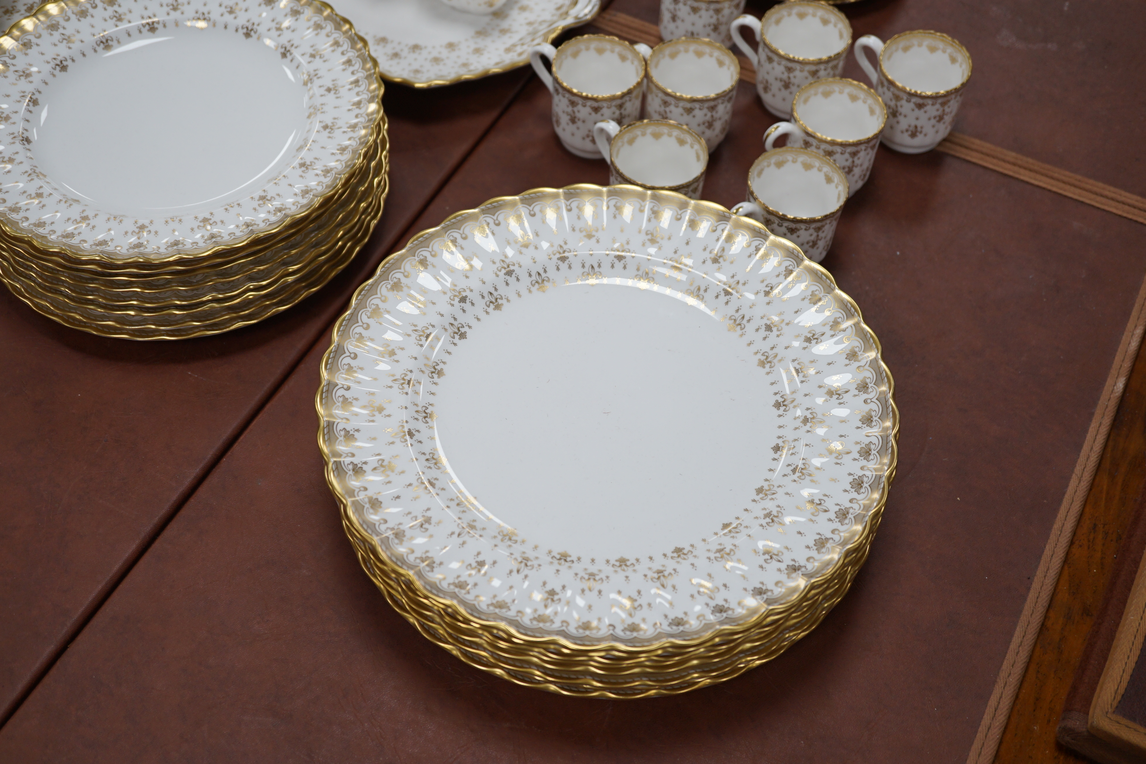 A Spode ‘Fleur de Lys’ dinner, tea and coffee set, settings for eight